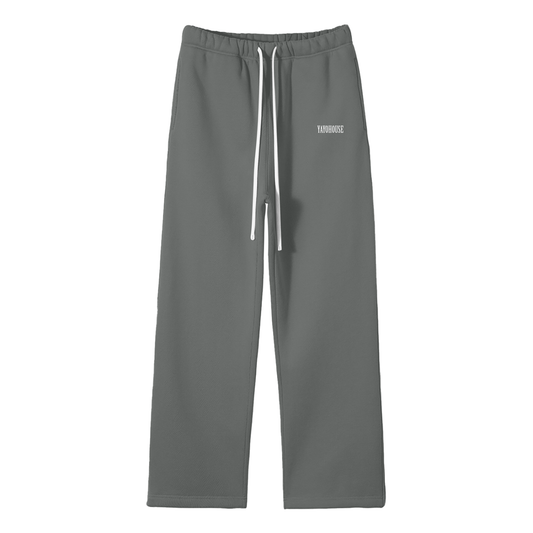 Gray sweatpants with white drawstring and "YAYOHOUSE" logo on the right leg.